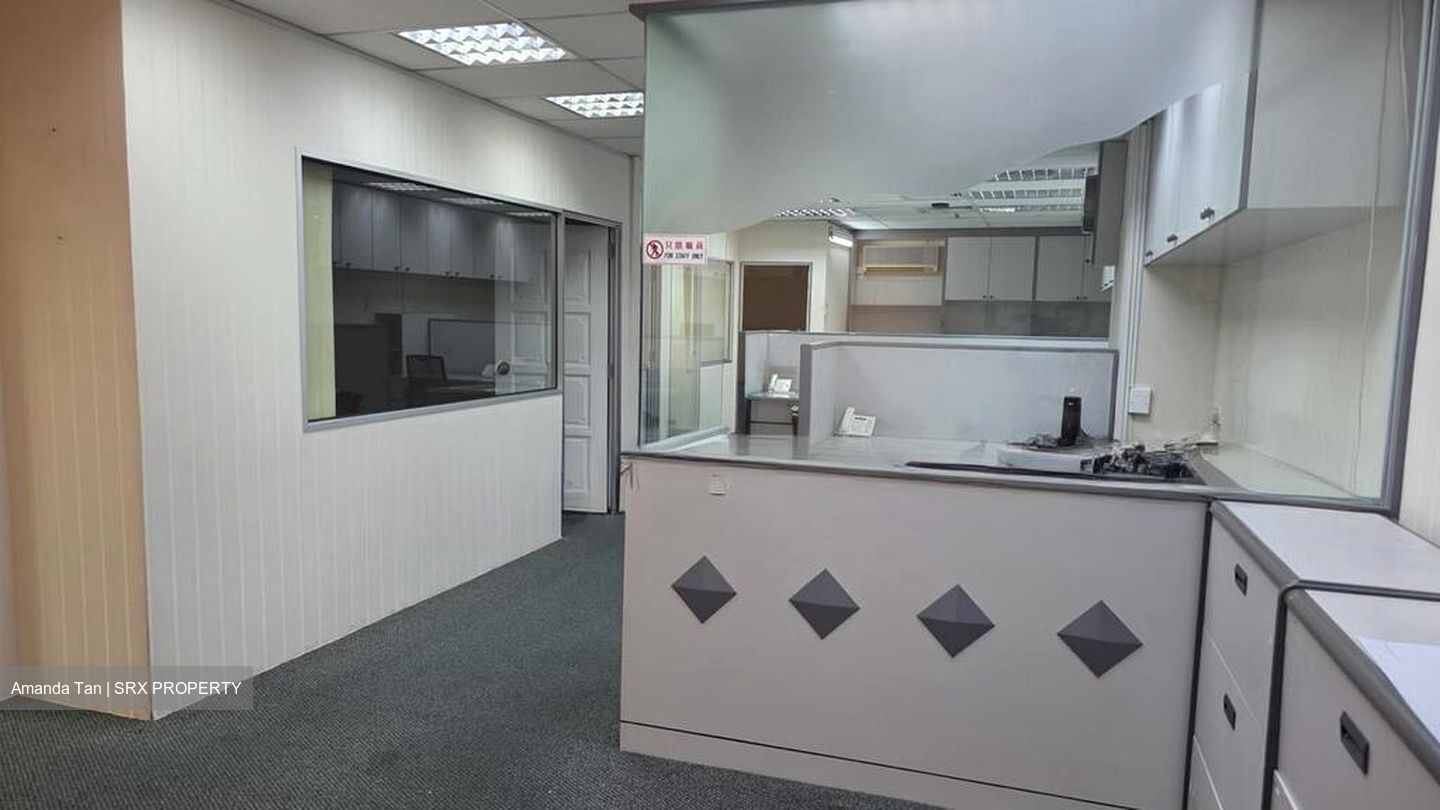 Rochore Opd (D7), Office #522562951